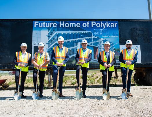 Première pelletée de terre pour la nouvelle usine de Polykar à Edmonton